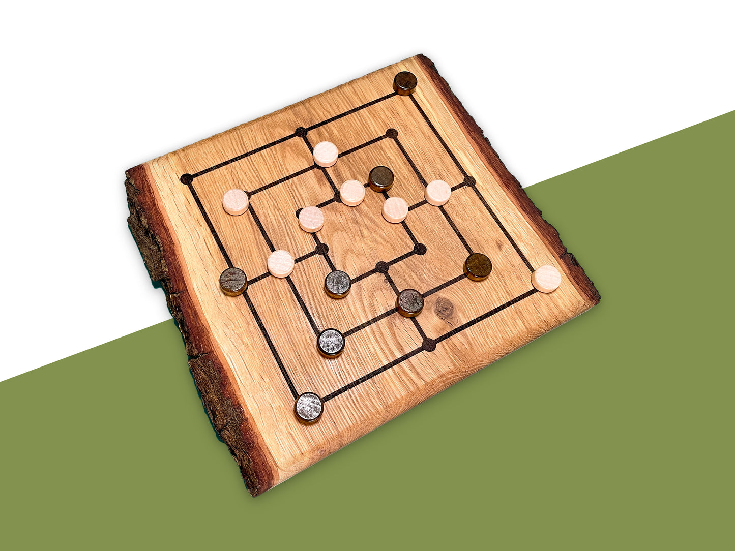 Rustikales Mühlebrett Eiche | Handgemachtes Mühlespiel mit Spielsteinen | Wohnaccessoire & Geschenkidee
